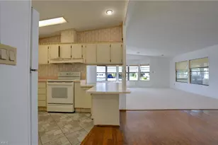 26260 Squire Ln, Bonita Springs, FL 34135 - Photo 15