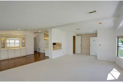 26260 Squire Ln, Bonita Springs, FL 34135 - Photo 11