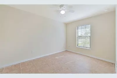 613 SE 14th St, Cape Coral, FL 33990 - Photo 13