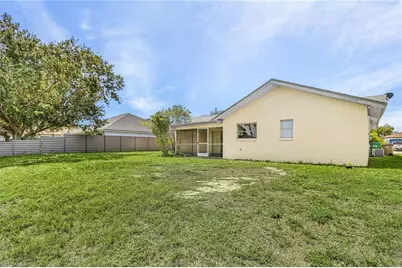1435 SE 14th St, Cape Coral, FL 33990 - Photo 21