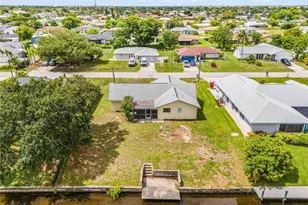 1435 SE 14th St, Cape Coral, FL 33990 - Photo 27