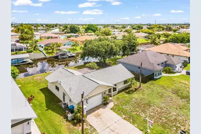 1435 SE 14th St, Cape Coral, FL 33990 - Photo 25