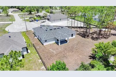 657 Crabtree Ct, Lehigh Acres, FL 33974 - Photo 27