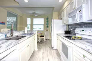 10350 Washingtonia Palm Way, Fort Myers, FL 33966 - Photo 11