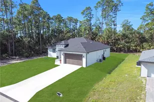 4703 Sara Ave N, Lehigh Acres, FL 33971 - Photo 33