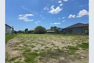 820 NW 39th Ave, Cape Coral, FL 33993 - Photo 5