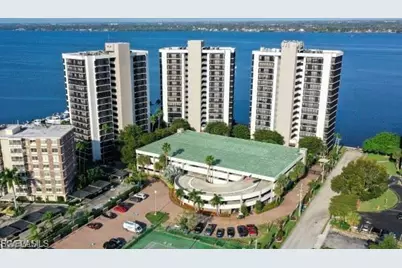 1920 Virginia Ave #1402, Fort Myers, FL 33901 - Photo 5
