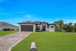 3509 38th St SW, Lehigh Acres, FL 33976 - Photo 3