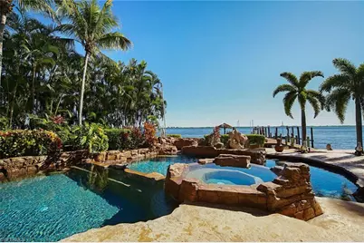 232 Bayshore Dr, Cape Coral, FL 33904 - Photo 3