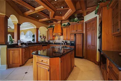 232 Bayshore Dr, Cape Coral, FL 33904 - Photo 7