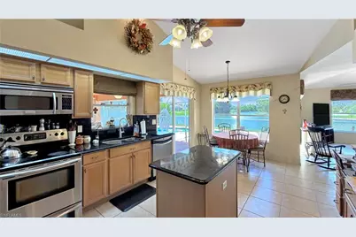 1803 NE 2nd St, Cape Coral, FL 33909 - Photo 5
