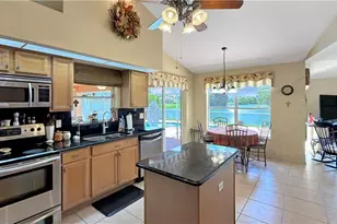 1803 NE 2nd St, Cape Coral, FL 33909 - Photo 5