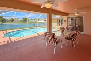 1803 NE 2nd St, Cape Coral, FL 33909 - Photo 15