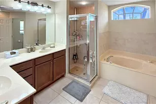 1803 NE 2nd St, Cape Coral, FL 33909 - Photo 13