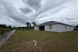 737 Avondale St E, Lehigh Acres, FL 33974 - Photo 23