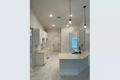 737 Avondale St E, Lehigh Acres, FL 33974 - Photo 5