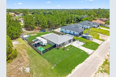 1243 Earnest St E, Lehigh Acres, FL 33974 - Photo 3