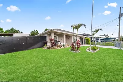 1243 Earnest St E, Lehigh Acres, FL 33974 - Photo 9
