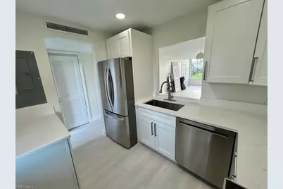 1740 Pine Valley Dr #113, Fort Myers, FL 33907 - Photo 3