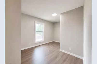 2524 NE 5th Pl, Gainesville, FL 32641 - Photo 11