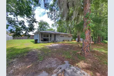 2524 NE 5th Pl, Gainesville, FL 32641 - Photo 1