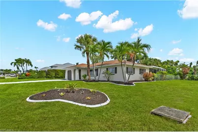 1121 SE 36th St, Cape Coral, FL 33904 - Photo 9