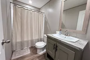 220 N Zambria St, Clewiston, FL 33440 - Photo 13
