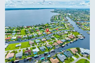2227 SE 27th Ter, Cape Coral, FL 33904 - Photo 5