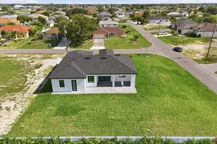 1321 NE 17th Terrace, Cape Coral, FL 33909 - Photo 7