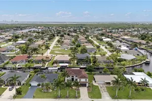 2021 SE 17th Pl, Cape Coral, FL 33990 - Photo 39