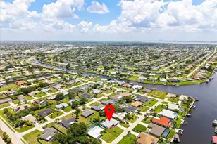 911 SE 16th Terrace, Cape Coral, FL 33990 - Photo 43