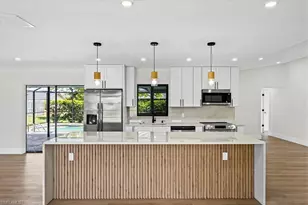 911 SE 16th Terrace, Cape Coral, FL 33990 - Photo 13