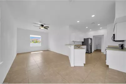 21 Kismet Pkwy E, Cape Coral, FL 33909 - Photo 9
