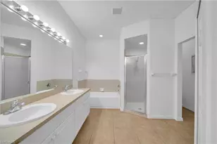 21 Kismet Pkwy E, Cape Coral, FL 33909 - Photo 17