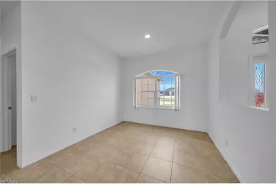 21 Kismet Pkwy E, Cape Coral, FL 33909 - Photo 5