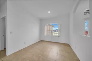 21 Kismet Pkwy E, Cape Coral, FL 33909 - Photo 5
