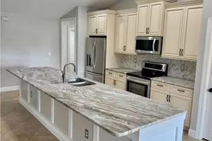 3829 SW 17th Pl, Cape Coral, FL 33914 - Photo 5