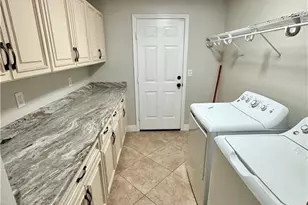 3829 SW 17th Pl, Cape Coral, FL 33914 - Photo 29