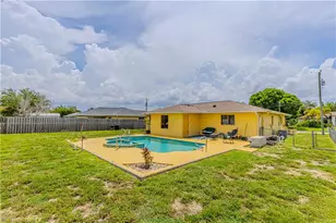1112 SE 13th Pl, Cape Coral, FL 33990 - Photo 17