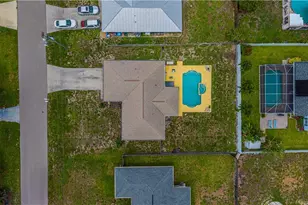 1112 SE 13th Pl, Cape Coral, FL 33990 - Photo 31