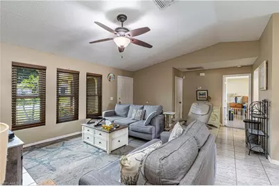 1112 SE 13th Pl, Cape Coral, FL 33990 - Photo 5