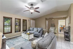 1112 SE 13th Pl, Cape Coral, FL 33990 - Photo 5
