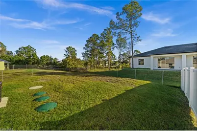 915-917 Graystone Ave, Lehigh Acres, FL 33974 - Photo 21