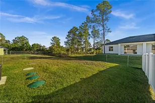 915-917 Graystone Ave, Lehigh Acres, FL 33974 - Photo 21
