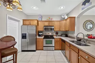 2406 Laurentina Ln, Cape Coral, FL 33909 - Photo 19