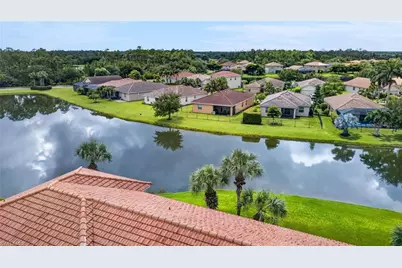2406 Laurentina Ln, Cape Coral, FL 33909 - Photo 9