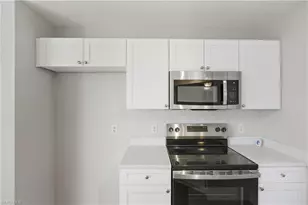 1505 NE 6th Pl, Cape Coral, FL 33909 - Photo 11