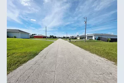 1216 NW 14th Pl, Cape Coral, FL 33993 - Photo 5