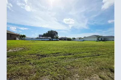 1216 NW 14th Pl, Cape Coral, FL 33993 - Photo 7