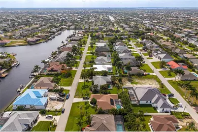 2312 SW 50th St, Cape Coral, FL 33914 - Photo 9